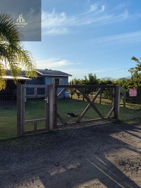 Casa mista com garagem à venda em Terra de Areia/RS: 2ª foto da galeria de imagens do imóvel