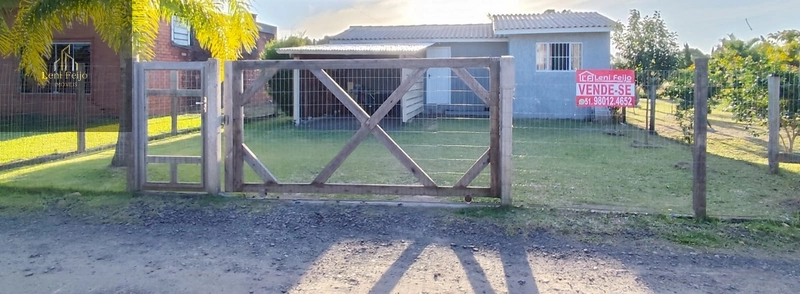 Casa mista com garagem à venda em Terra de Areia/RS