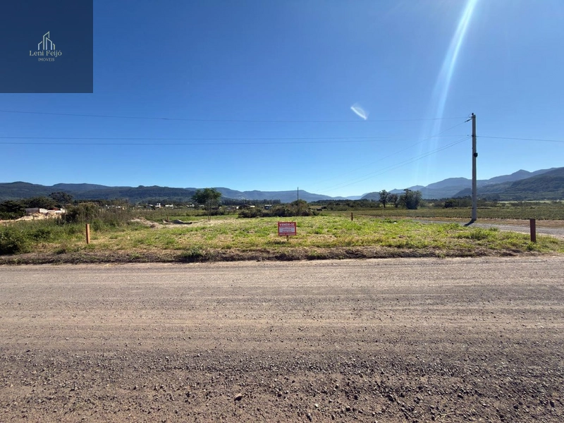 Terreno de esquina escriturado em Terra de Areia/RS: 3ª foto da galeria de imagens do imóvel