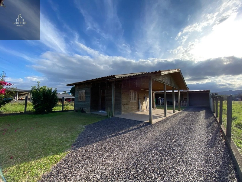 Casa com quiosque completo e pátio fechado: 7ª foto da galeria de imagens do imóvel