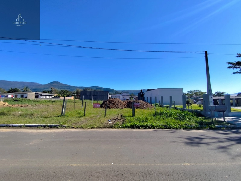 Terreno 12x34 com Escritura no Bairro Bela Vista