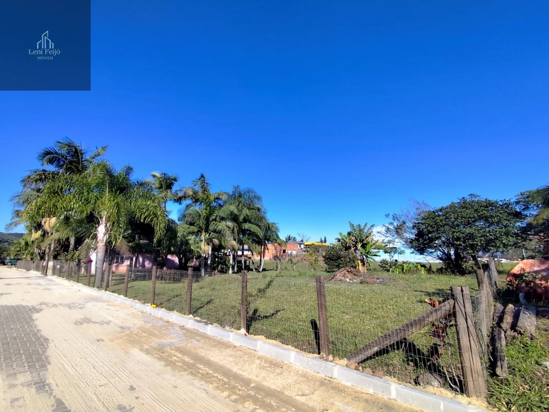 Terreno de 792m² com açude em Três Forquilhas/RS: 1ª foto da galeria de imagens do imóvel