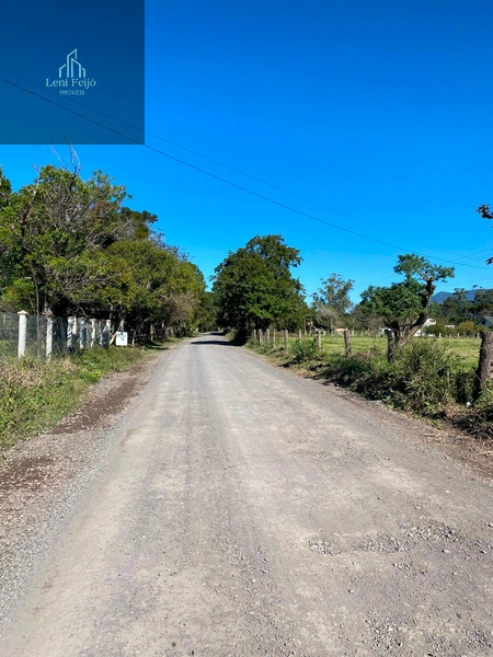 Chácara com casa, galpão e amplo terreno em Terra de Areia: 20ª foto da galeria de imagens do imóvel