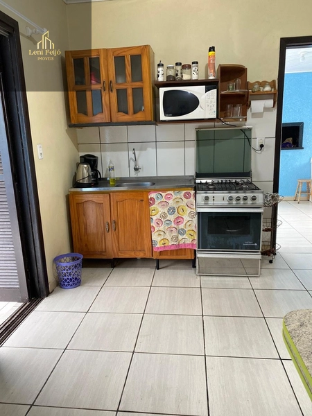 Casa à Venda no Balneário Santa Rita – Terra de Areia/RS: 3ª foto da galeria de imagens do imóvel