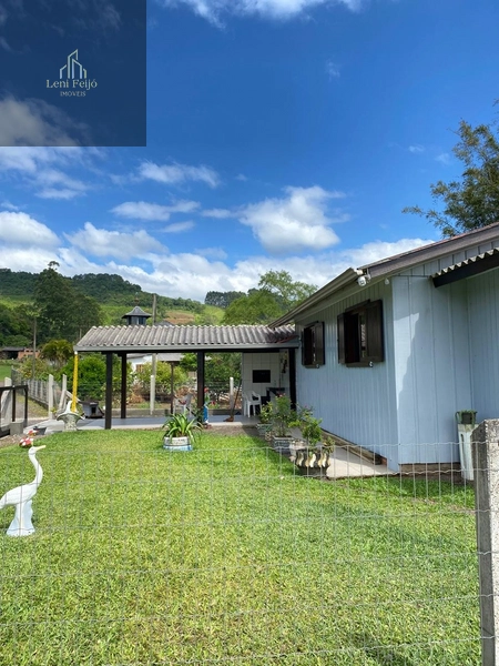 Linda casa com açude nos fundos!: 10ª foto da galeria de imagens do imóvel