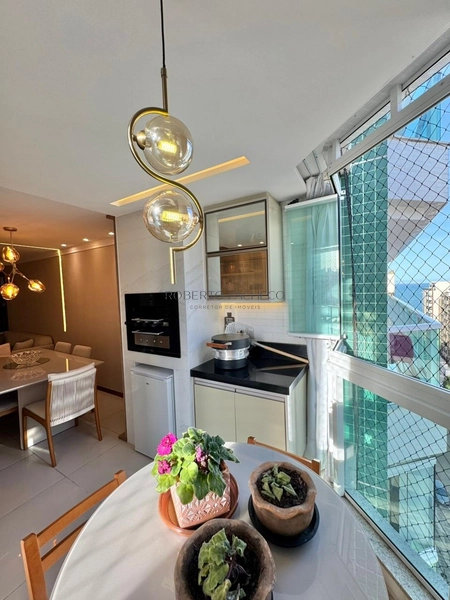 Apartamento dos sonhos na Praia de Itapuã!