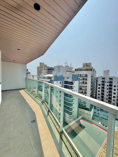 Esse é a poucos passos da praia de Beverly Hills: 3ª foto da galeria de imagens do imóvel