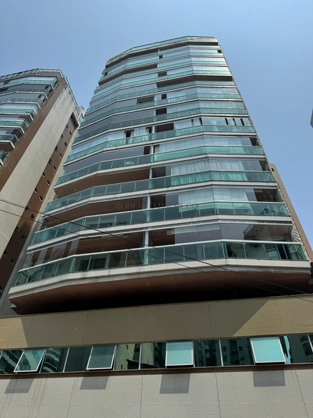 Esse é a poucos passos da praia de Beverly Hills: 2ª foto da galeria de imagens do imóvel