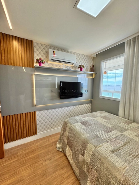 Que tal viver com uma vista espetacular para o mar e todo o conforto q: 7ª foto da galeria de imagens do imóvel