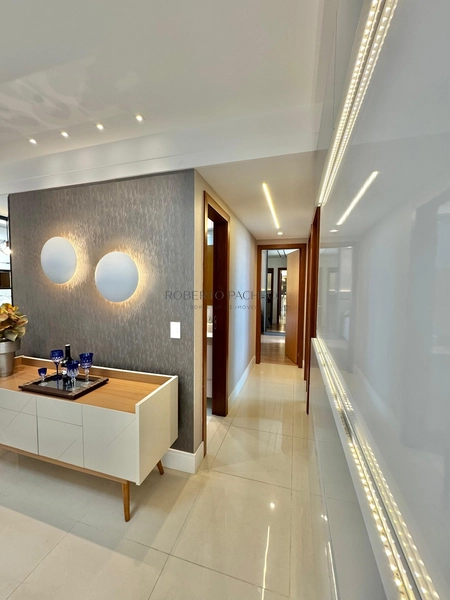 Que tal viver com uma vista espetacular para o mar e todo o conforto q: 5ª foto da galeria de imagens do imóvel