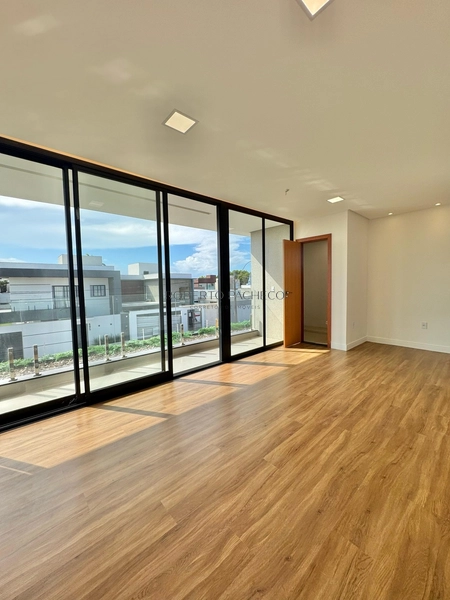 Casa duplex à venda: 24ª foto da galeria de imagens do imóvel