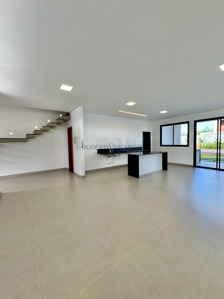 Casa duplex à venda: 22ª foto da galeria de imagens do imóvel