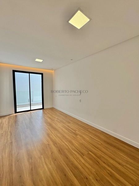 Casa duplex à venda: 5ª foto da galeria de imagens do imóvel