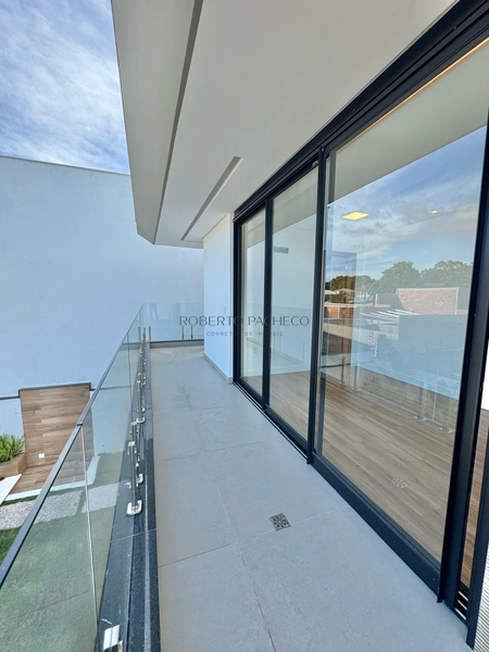 Casa duplex à venda: 12ª foto da galeria de imagens do imóvel